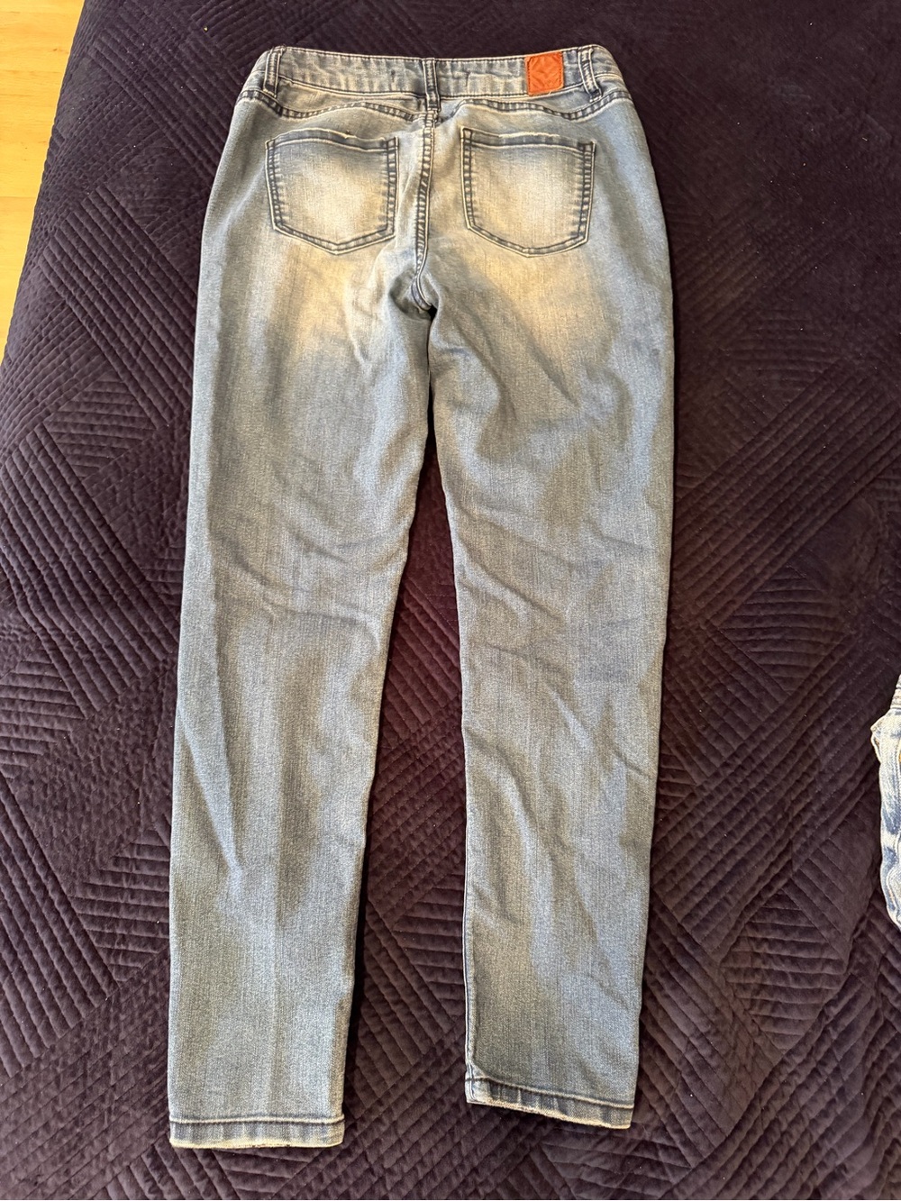 Harper Premium Denim | High-Rise Skinny Jeans in Light Wash - Picture 4 of 6